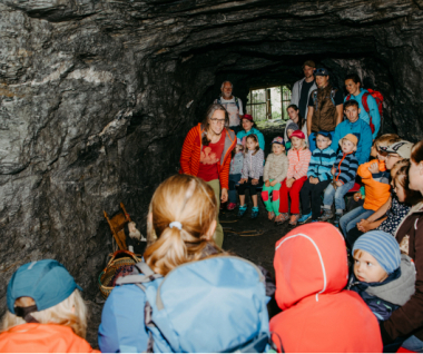 im alten Bergwerksstollen